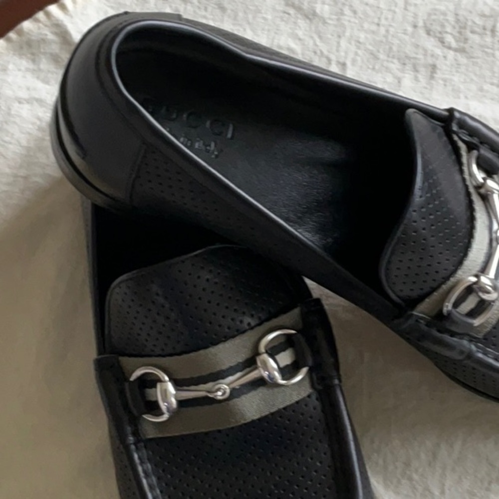 Gucci Black Leather Loafers with Silver Accents